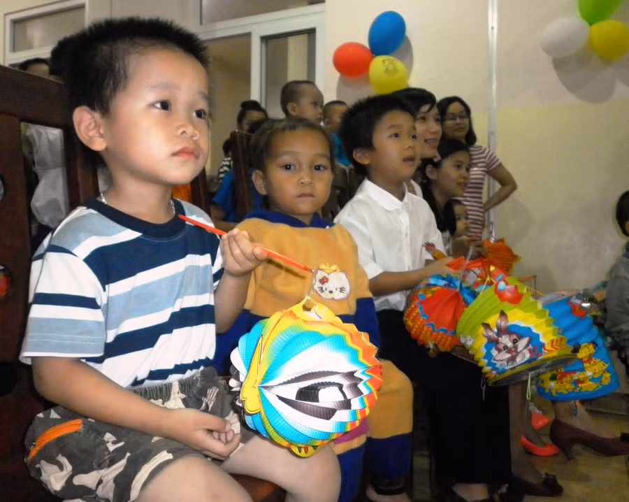 Mỗi địa phương cần tổ chức chương tình vui đón Tết Trung thu cho trẻ em. Ảnh: Bảo An