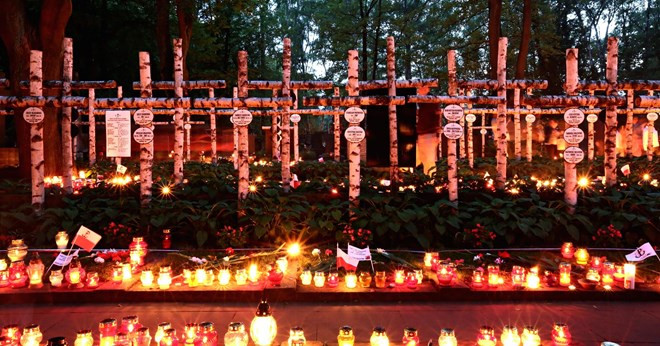 Tưởng niệm các nạn nhân của Thế chiến II.