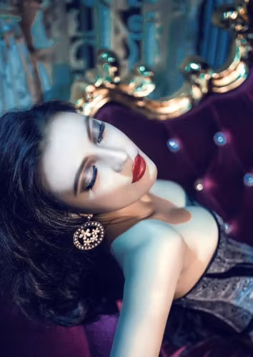 Jenny Lê Nguyễn từng lọt top 5 cuộc thi Siêu mẫu Việt Nam 2012 và đạt giải thưởng 