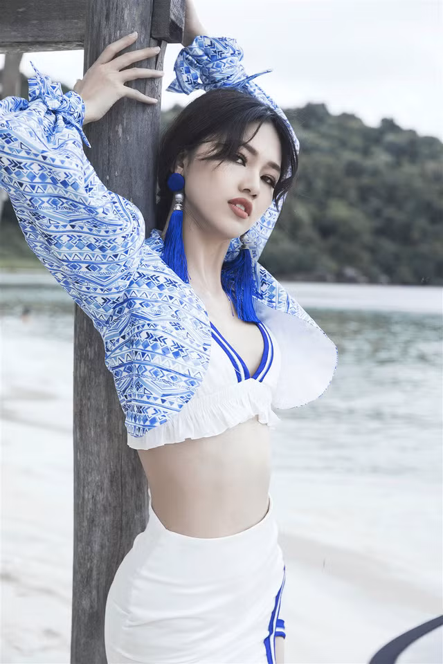 Cô cho biết, vì chưa phải là một MC chuyên nghiệp nên những điều còn thiếu sót, cô sẽ cố gắng hết sức để cải thiện và phát huy tốt hơn.