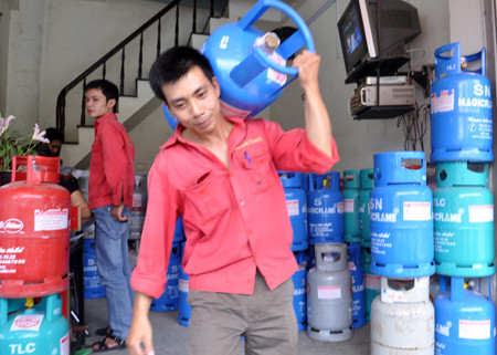 Giá gas tăng 16.000 /bình 12 kg từ hôm nay (ảnh nguồn internet) Giá gas tăng 16.000 /bình 12kg từ hôm nay (ảnh nguồn internet)