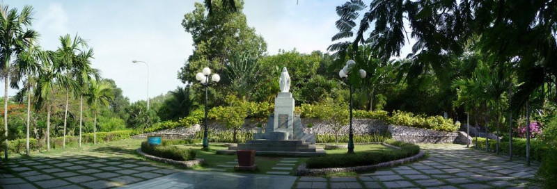 Mộ thi sĩ Hàn Mạc Tử.