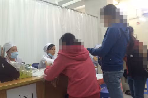 Phòng tư vấn phá thai tại Bệnh viện Hùng Vương. Ảnh: Lê Phương.