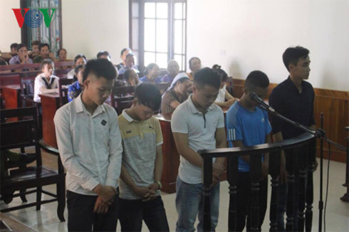 Các bị cáo tại phiên xét xử. Các bị cáo tại phiên xét xử.