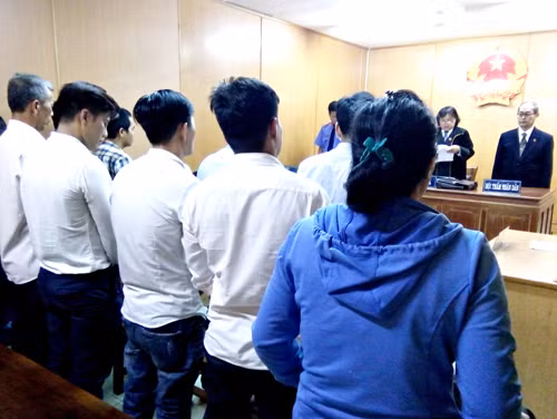 Đường dây sản xuất bằng giả của Cường.