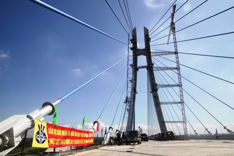 Cầu Vàm Cống hợp long và sắp tới chính thức khánh thành, thông xe.