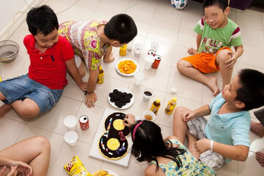 Từ 1-10, báo chí, truyền thông muốn đăng hình trẻ em, phải được cha mẹ các em đồng ý.