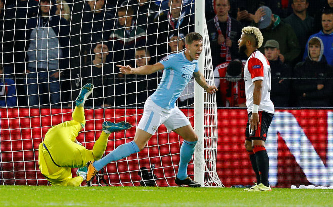 Trung vệ John Stones tỏa sáng với cú đúp bàn thắng vào lưới Feyenoord. Ảnh: REUTERS