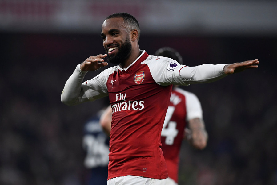 Lacazette - người hùng của Arsenal trong chiến thắng trước West Brom. Ảnh: REUTERS Lacazette - người hùng của Arsenal trong chiến thắng trước West Brom. Ảnh: REUTERS
