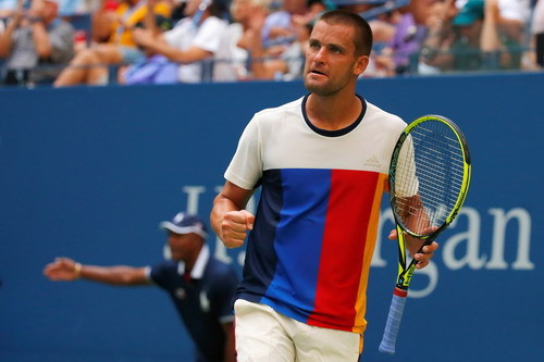 Mikhail Youzhny tiếc nuối trước cơ hội bị bỏ lỡ  Mikhail Youzhny tiếc nuối trước cơ hội bị bỏ lỡ