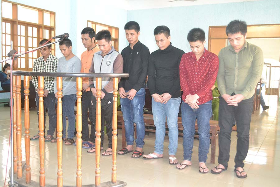 Các bị cáo tại phiên tòa phúc thẩm ngày 28-9. Ảnh: Hoàng Cư