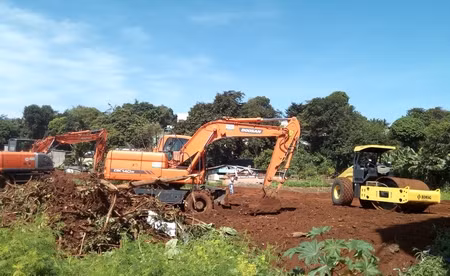 UBND TP. Pleiku đã áp dụng biện pháp cưỡng chế thu hồi đất đối với gia đình ông Nguyễn Trọng Minh để bàn giao mặt bằng thực hiện Dự án Kè chống sạt lở suối Hội Phú. Ảnh: M.N