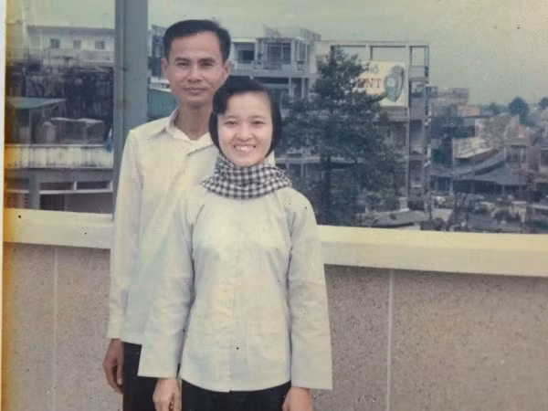 Họ đến với nhau trong bão táp cách mạng...