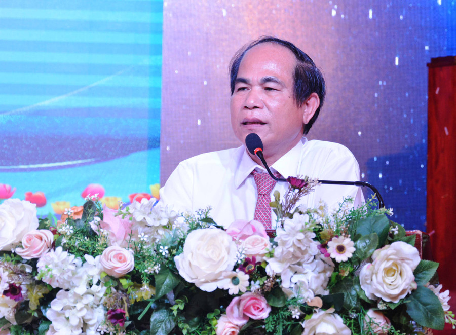 Chủ tịch UBND tỉnh Võ Ngọc Thành phát biểu. Ảnh: Anh Huy