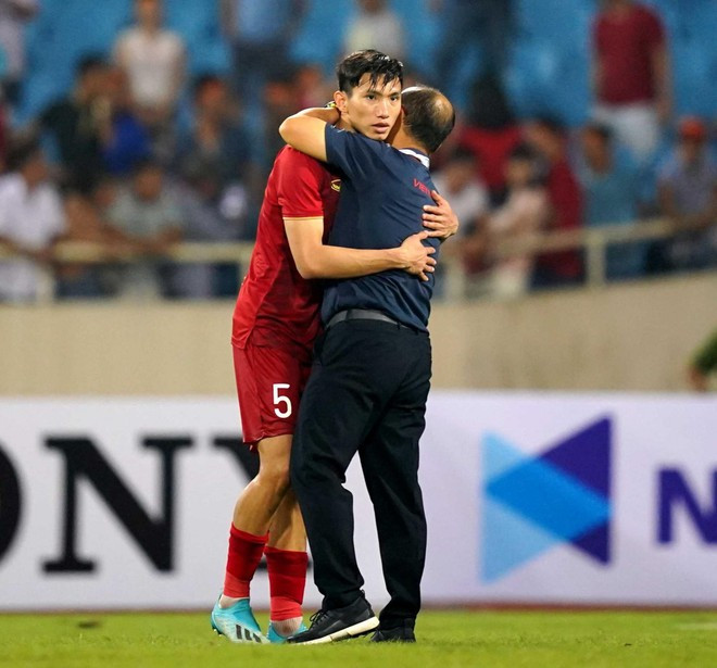 Ông Park luôn coi Văn Hậu là trò cưng ẢNH: ĐỘC LẬP