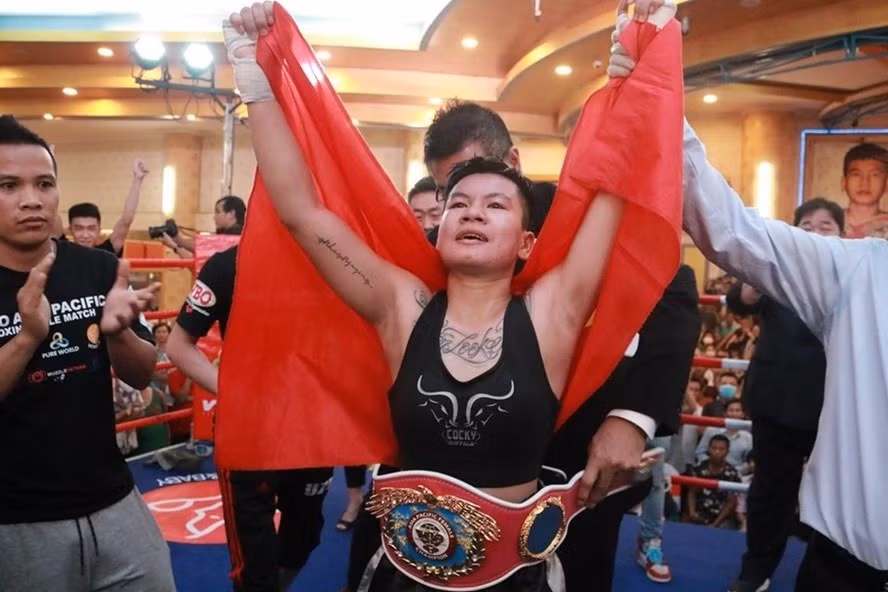 Võ sĩ Nguyễn Thị Thu Nhi đang đứng trước cơ hội đoạt đai vô địch WBO thế giới ở sự kiện hôm 27.2.2021 tới. Ảnh: Nam Trung