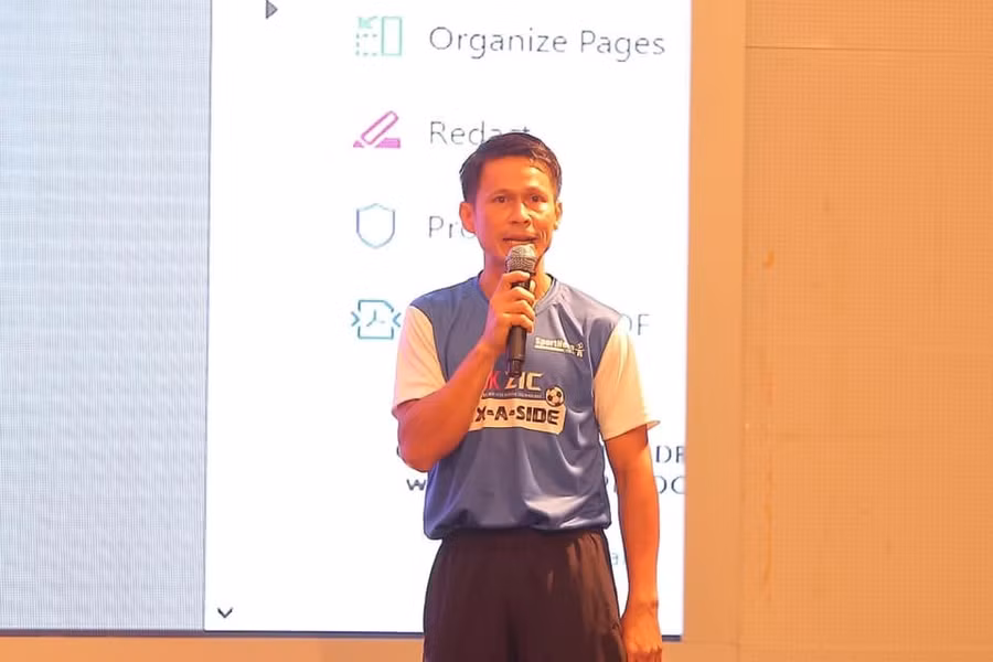 Ông Bundit Thiabthong đang là giảng viên dinh dưỡng và thể chất tại Thái Lan. Ảnh: SiamSport.