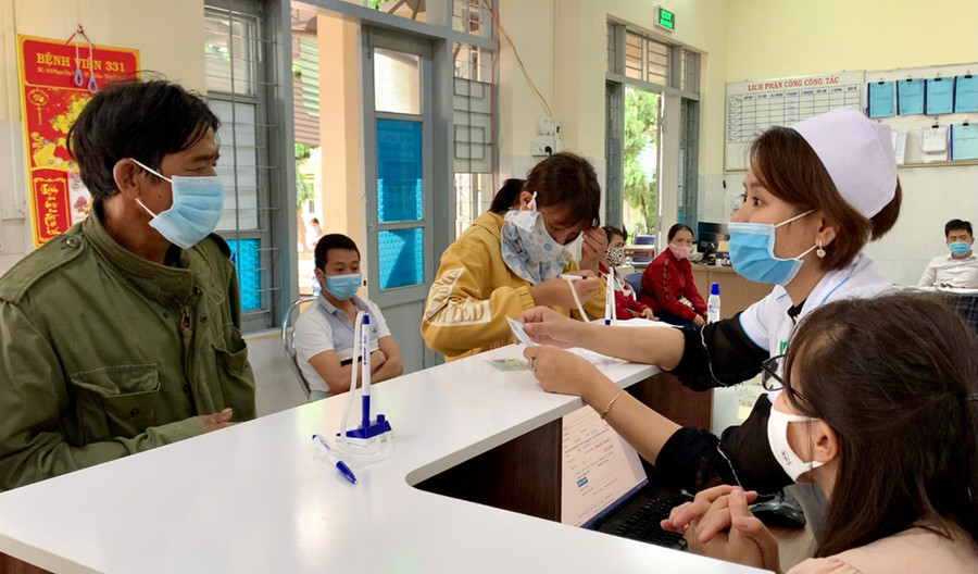 Ứng dụng CNTT trong khám-chữa bệnh góp phần nâng cao chất lượng chăm sóc sức khỏe, hướng đến sự hài lòng của người bệnh. Ảnh: Như Nguyện Ứng dụng CNTT trong khám-chữa bệnh góp phần nâng cao chất lượng chăm sóc sức khỏe, hướng đến sự hài lòng của người bệnh. Ảnh: Như Nguyện