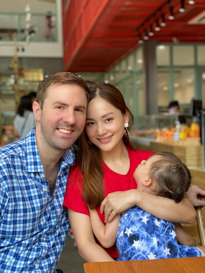 Nữ diễn viên khiến nhiều người ngưỡng mộ bởi cuộc sống hôn nhân hạnh phúc bên ông xã ngoại quốc ẢNH: FBNV