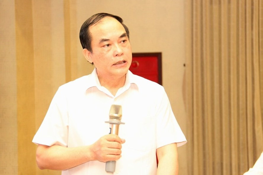 1 PGS. TS Vũ Văn Phúc, Phó Chủ tịch Hội đồng khoa học các cơ quan đảng Trung ương cho rằng, báo chí chính thống cần làm chủ trận địa thông tin, đấu tranh phản bác các quan điểm sai trái. Ảnh Nguyễn Xuân