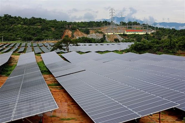 Một góc nhà máy điện Mặt Trời ở Ninh Thuận. (Ảnh: Ngọc Hà/TTXVN)