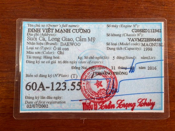 Chiếc xe ô tô vừa được tìm thấy và cà vẹt đã sang tên người khác Chiếc xe ô tô vừa được tìm thấy và cà vẹt đã sang tên người khác