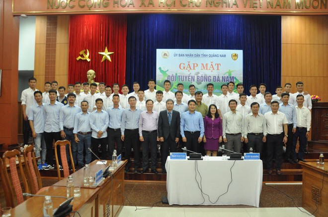 Đội bóng Quảng Nam luôn được lãnh đạo tỉnh Quảng Nam quan tâm ĐỊNH TUẤN