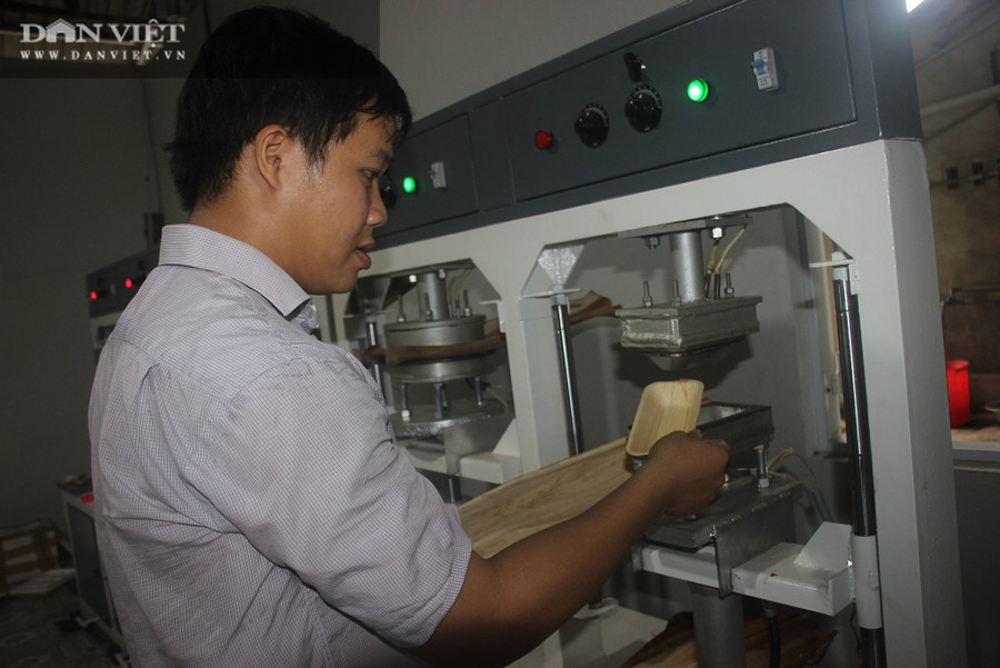 Vốn gia đình có xưởng sản xuất xơ dừa, nhiều lần gặp và làm việc với các đối tác nước ngoài, trong đó có lần anh Tịnh tình cờ gặp đối tác người Ấn Độ cho xem sản phẩm làm từ mo cau ở nước họ nên chàng trai nảy sinh ý tưởng cũng làm vật dụng, đồ dùng nhà bếp bằng mo cau. Đây chính là tiền đề cho việc thành lập công ty sau này của anh Tịnh.