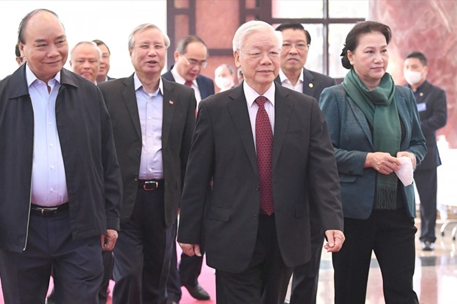 Tổng Bí thư, Chủ tịch Nước Nguyễn Phú Trọng cùng các đồng chí lãnh đạo cấp cao đến dự Hội nghị. Ảnh: NT/VOV