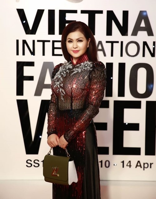 Yến Vy tham gia một sự kiện thời trang. Ảnh: NSCC.