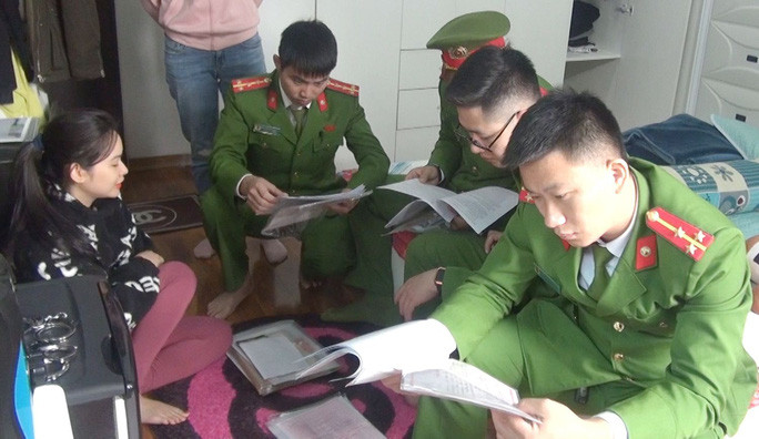 Khám xét nhà Cường "gấu" Khám xét nhà Cường