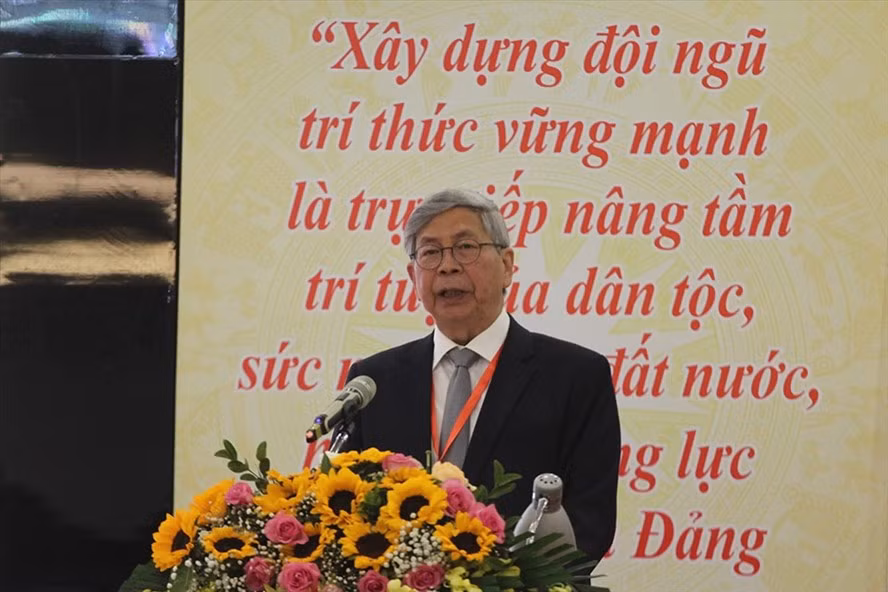 GS.TS Đặng Vũ Minh - Bí thư Đảng đoàn, Chủ tịch Liên hiệp các Hội Khoa học và Kỹ thuật Việt Nam phát biểu tại Đại hội. Ảnh T.Vương