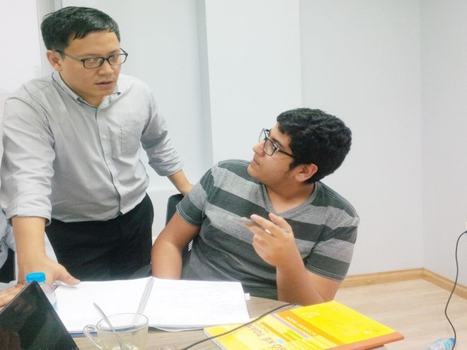 Ông Lê Anh Vinh - Giáo sư trẻ nhất Việt Nam năm 2020 - Ảnh: Quý Hiên Ông Lê Anh Vinh - Giáo sư trẻ nhất Việt Nam năm 2020 - Ảnh: Quý Hiên