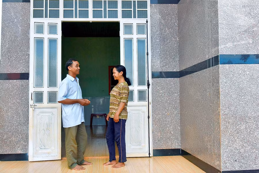 5.Ông Kpă Biêk vận động bà con đổi mới cách nghĩ, cách làm và phát huy tiềm năng, lợi thế về đất đai, chuyển đổi cơ cấu cây trồng, vật nuôi.