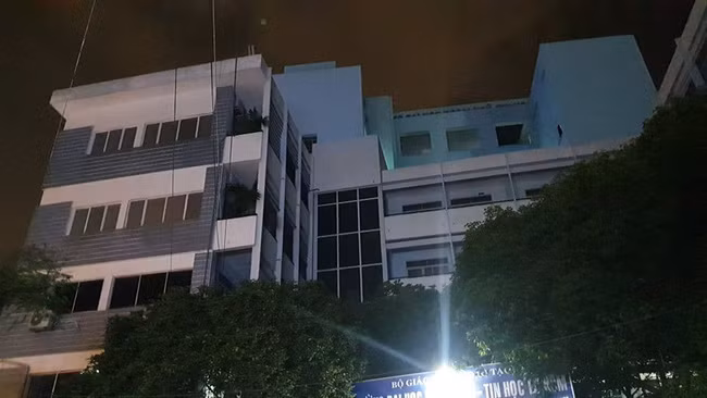 Ngôi trường nơi xảy ra vụ việc.