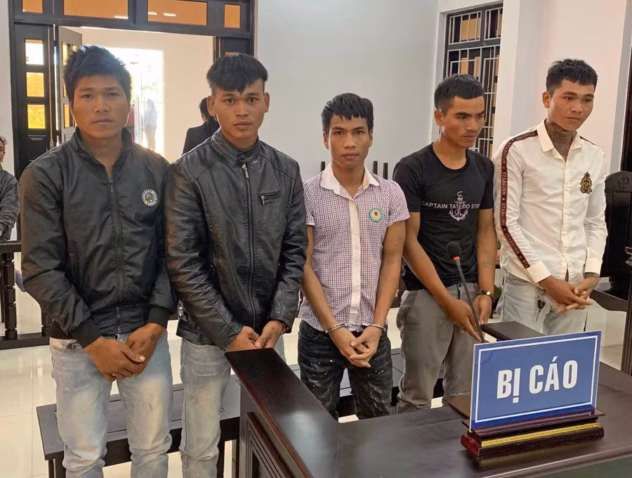 Các bị cáo tại phiên tòa