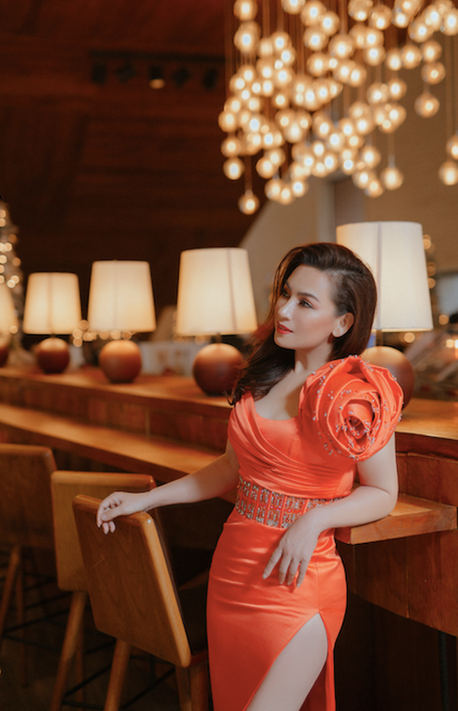 Phi Nhung rạng rỡ đón Giáng sinh khiến nhiều người trầm trồ về nhan sắc ẢNH: NVCC