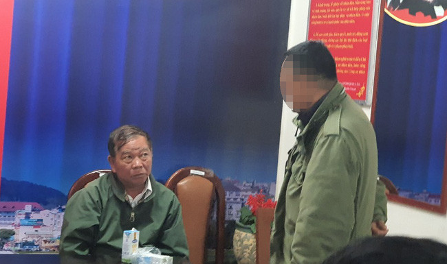 Đối tượng Trần Văn Hùng tại cơ quan công an.