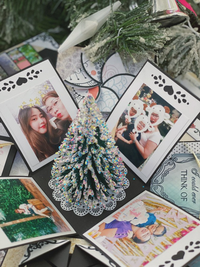 Có thể dán hình mình, hoặc người thân vào để làm kỷ niệm ẢNH:NVCC