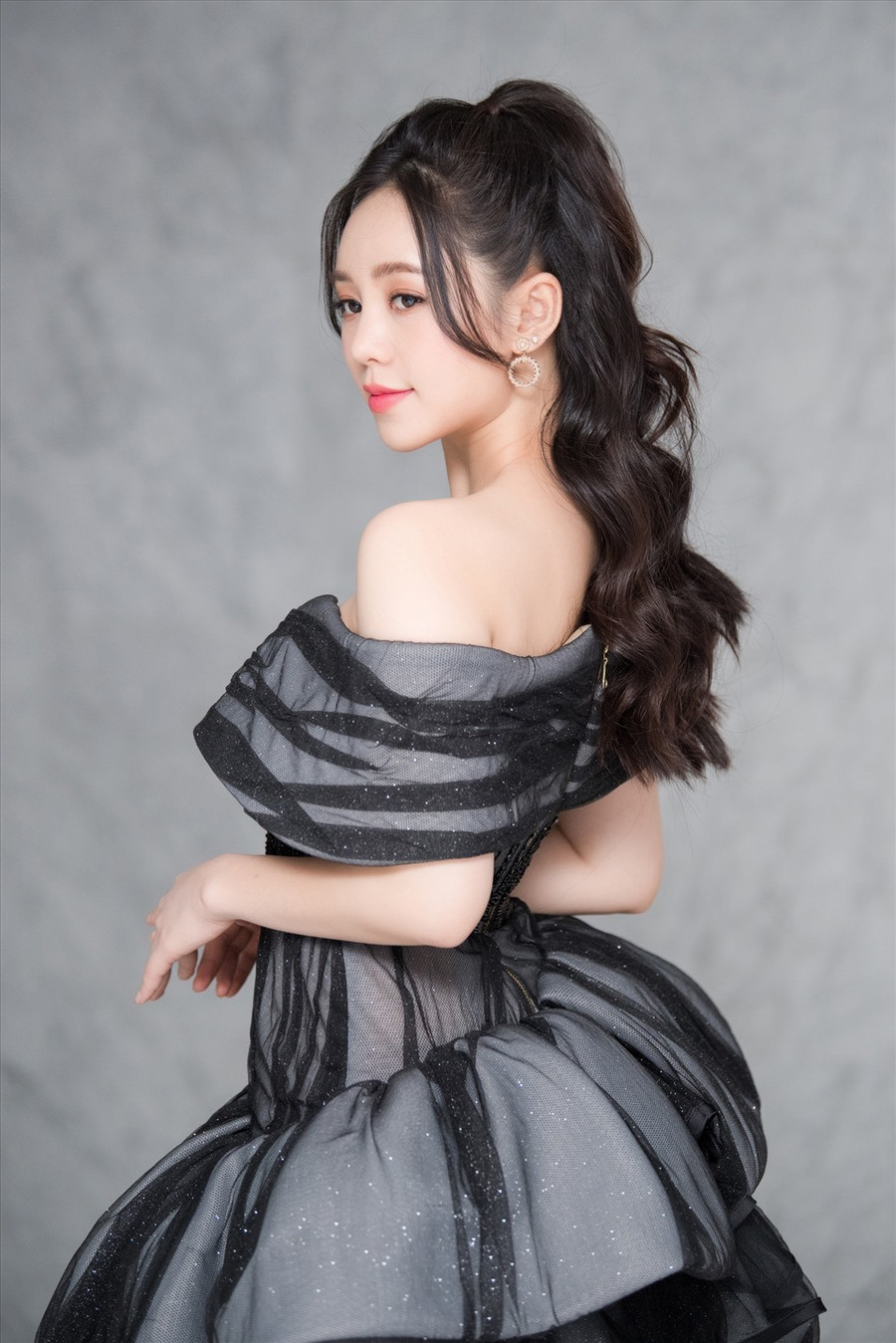 Tuy tuổi nghề và tuổi đời còn khá trẻ nhưng Quỳnh Kool đã sở hữu được những vai diễn ấn tượng trong nhiều bộ phim phát sóng vào khung giờ vàng như 