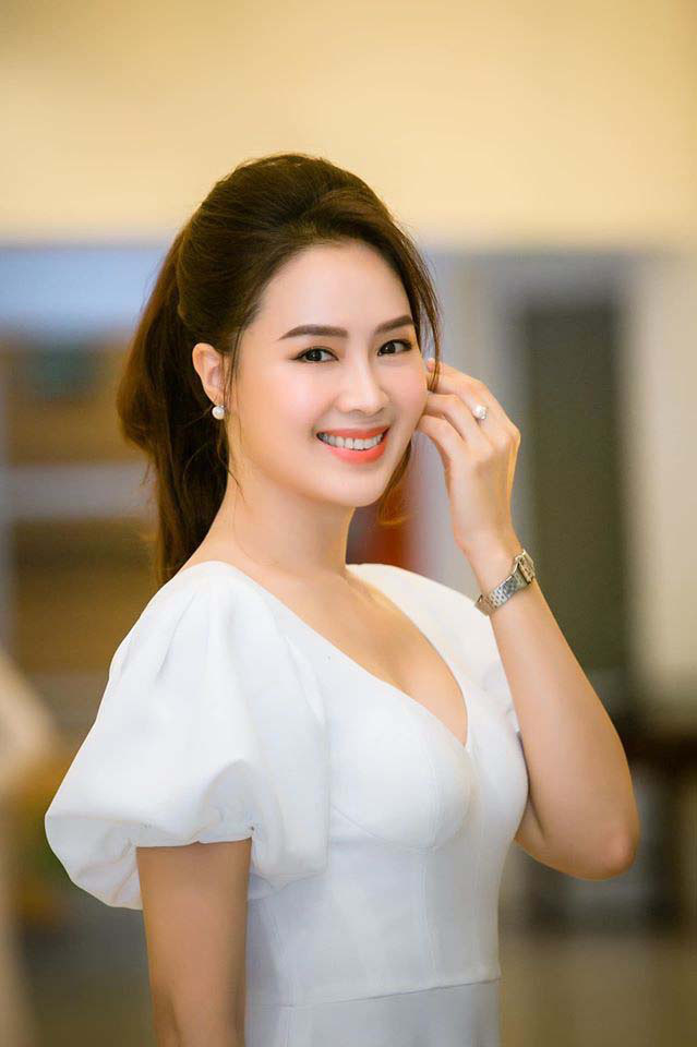 Diễn viên Hồng Diễm