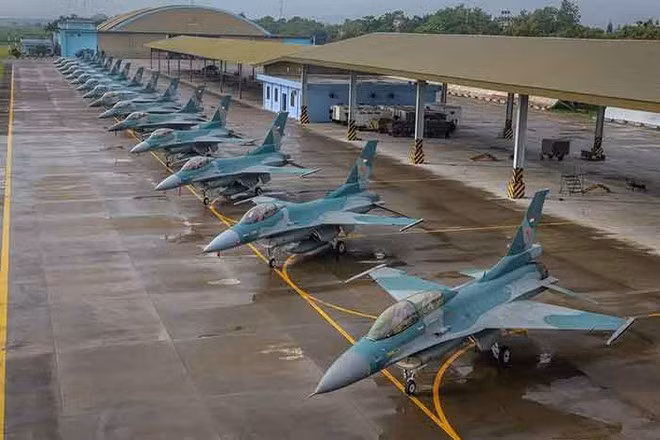 Tiêm kích F-16 của Không quân Indonesia, mua từ Mỹ (loại đã qua sử dụng) từ năm 2014 - Ảnh: World Army