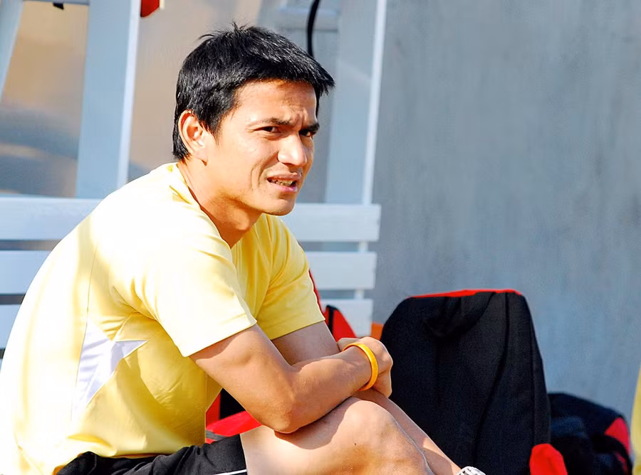 HLV Kiatisak sẽ tập trung cùng các học trò vào ngày 2-1-2021 Ảnh Anh Tiến