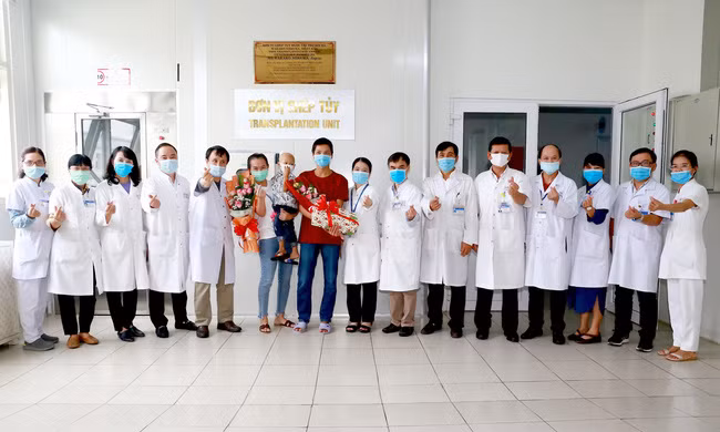 Thành công ca ghép tủy này mở ra bước ngoặt cho Bệnh viện Trung ương Huế.
