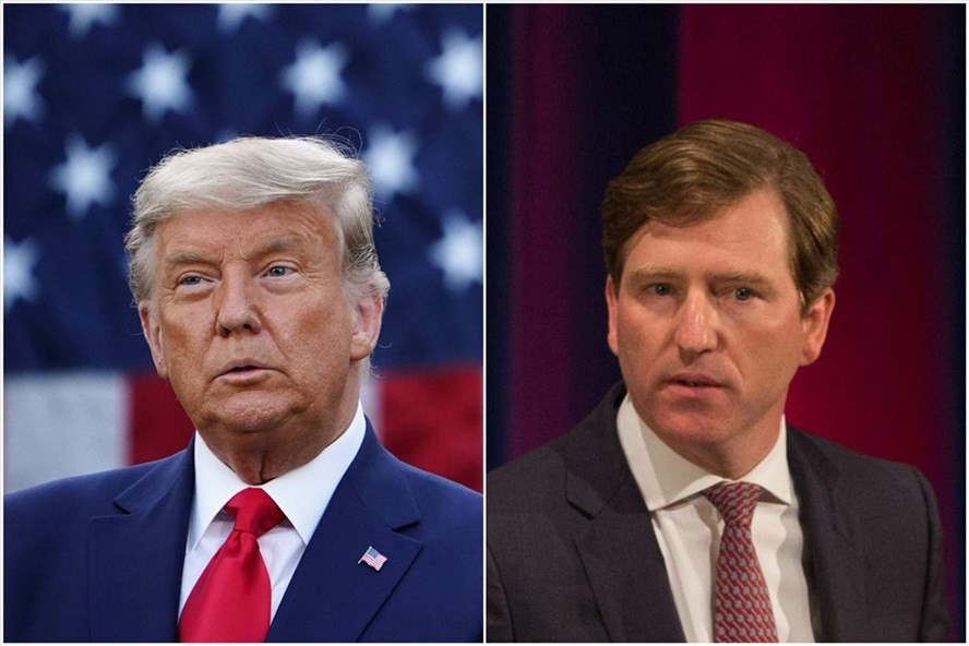  Cựu giám đốc an ninh mạng Christopher Krebs (phải) kiện chiến dịch của Tổng thống Donald Trump. Ảnh: AFP