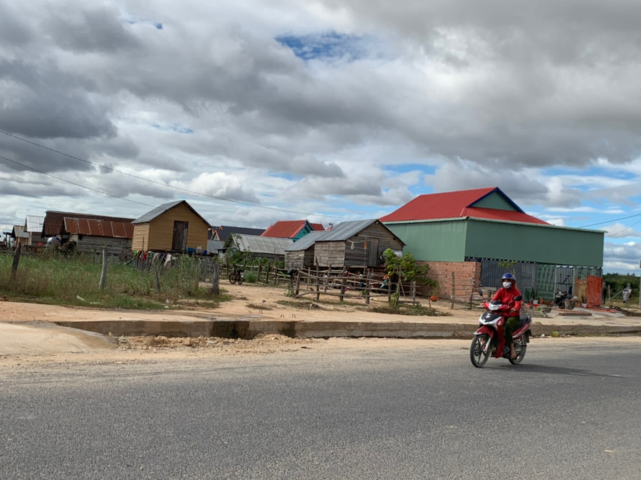 Khu tái định cư thôn Blôm (xã Kim Tân) với diện mạo mới khang trang. Ảnh: Vũ Chi