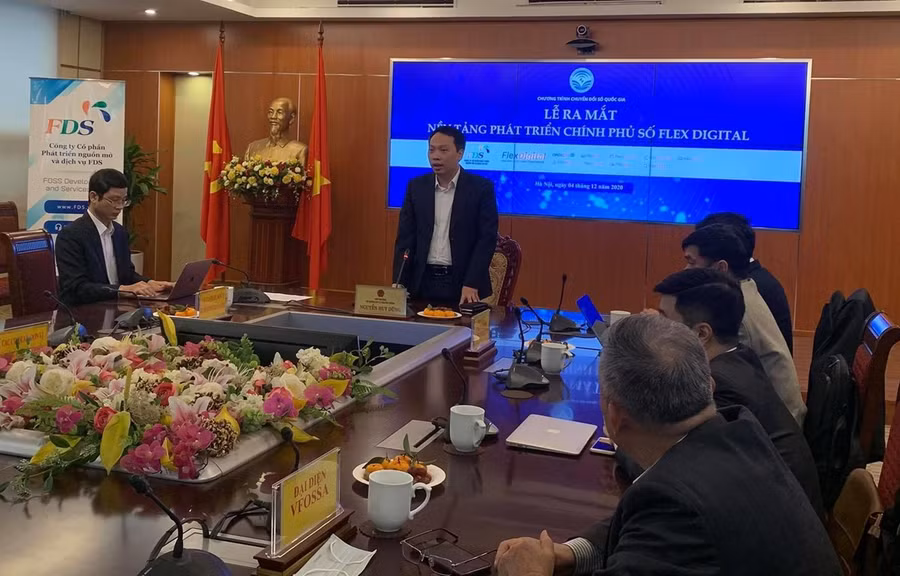 Thứ trưởng Bộ Thông tin và Truyền thông Nguyễn Huy Dũng phát biểu tại Lễ ra mắt nền tảng phát triển chính phủ số Flex Digital. (Nguồn: baochinhphu.vn)