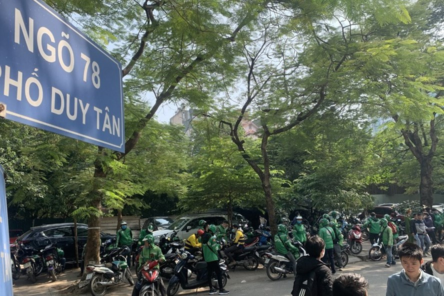 Tài xế cần hiểu rõ hơn về luật Thuế để tránh những bức xúc không cần thiết. Ảnh CN