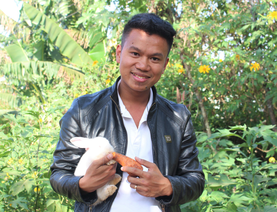 Anh Phan Duy tâm huyết với mô hình du lịch nông trại. Ảnh: Nguyễn Giang Anh Phan Duy tâm huyết với mô hình du lịch nông trại. Ảnh: Nguyễn Giang