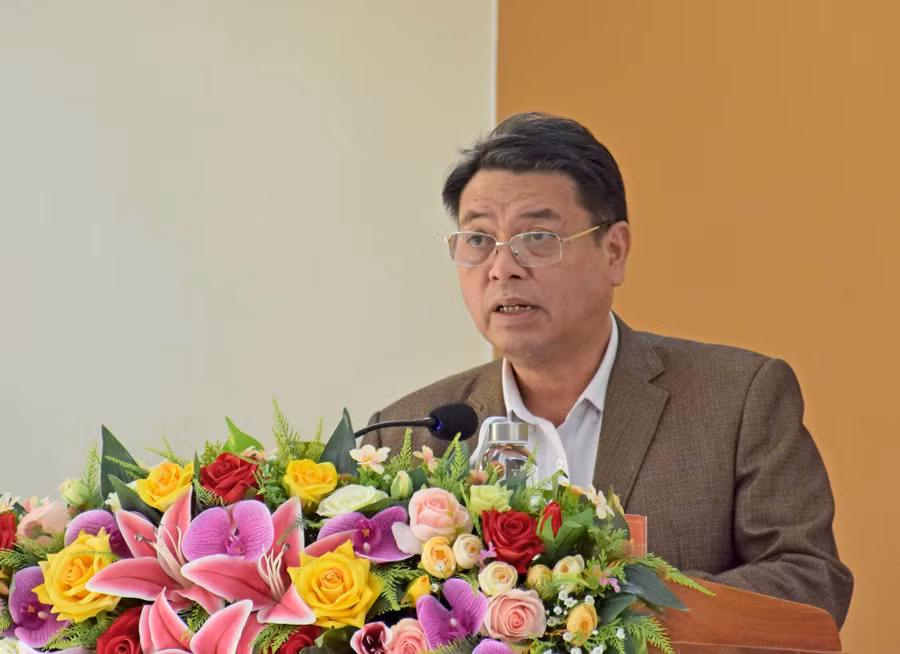 Phó Chủ tịch UBND tỉnh Kpă Thuyên phát biểu tại hội nghị. Ảnh Trần Dung